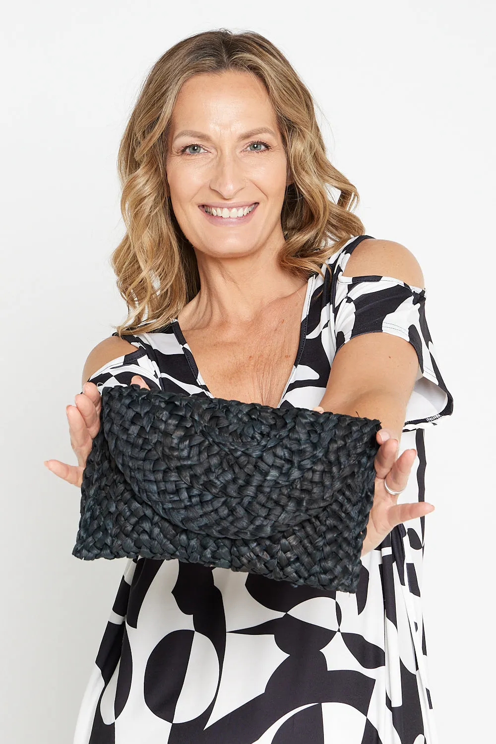 Cabana Raffia Clutch - Black